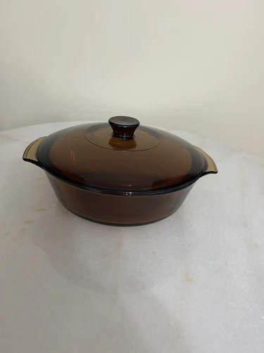 Vintage Anchor Hocking Brown Glass Casserole Dish w. Lid 1.5 Quart