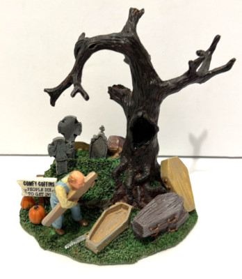 Lemax COFFIN MAKER Spooky Town Table Accent Halloween Decor 2007 73605