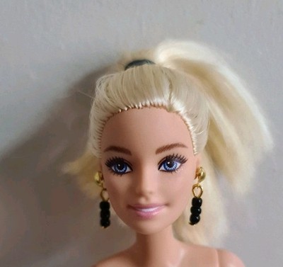 Modepuppe Ohrringe schwarz Perlen Tropfen goldfarben Handarbeit passt Sindy & Barbie