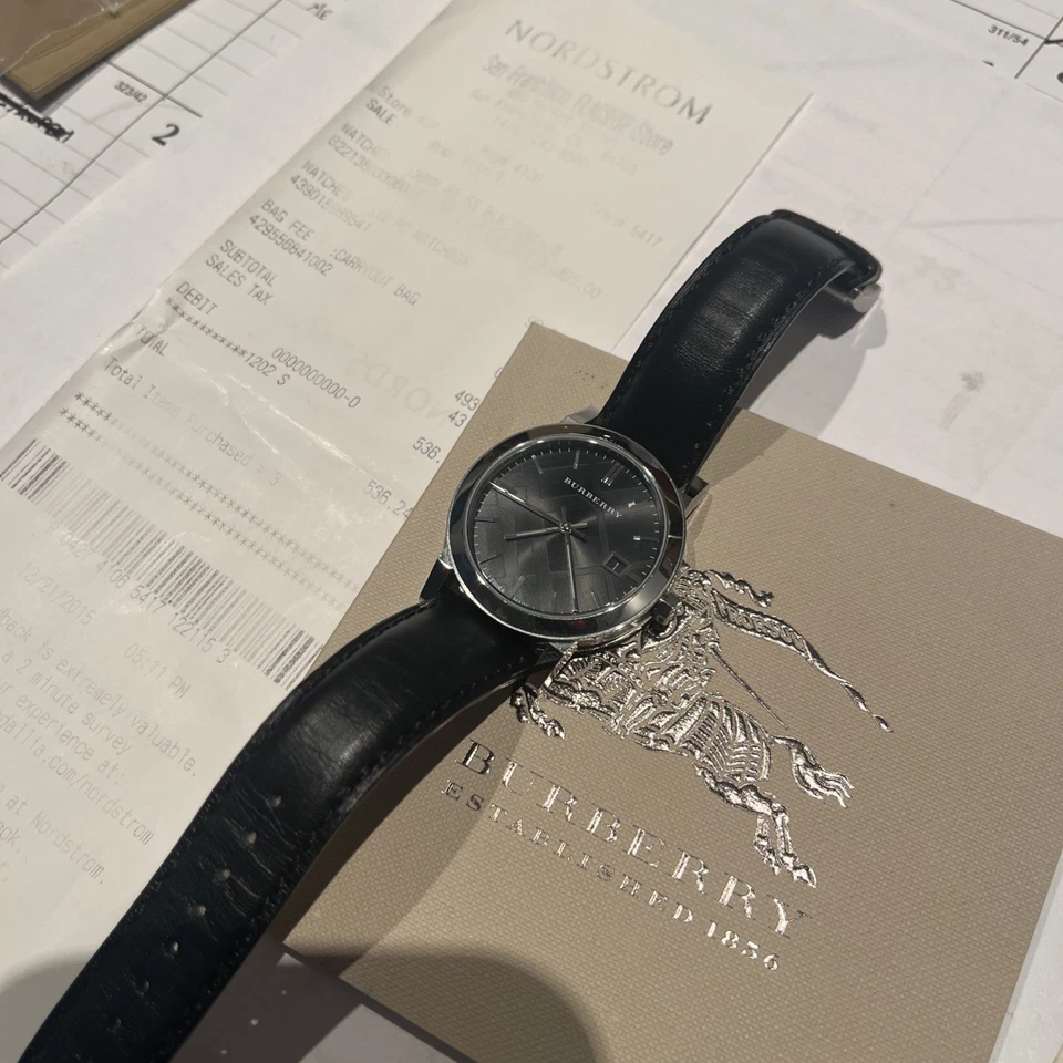 博柏利男士腕表BU9009不锈钢皮革表带黑色表盘 — 第 2/4 张图片