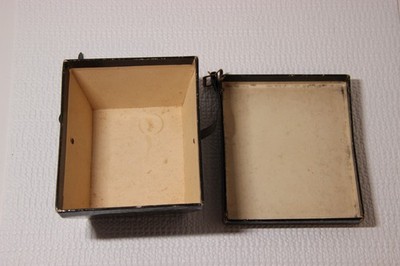 Vintage salesman sample miniature Dobbs Belted Hatbox and Grey Felt Hat