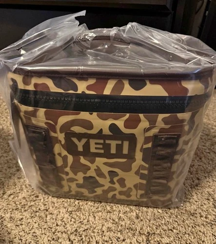 YETI WETLANDS CAMO Hopper Flip 8 Cooler Brand