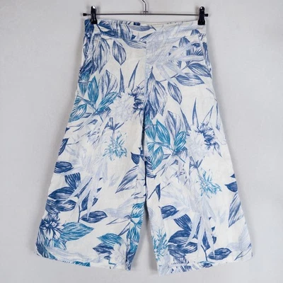 C&C California Linen Wide Leg Crop Pants Sz M Blue White Tropical Floral Coastal - Image 1 of 4