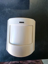 Interlogix 60-807-95R Indoor Wireless Pet Immune SAW PIR Detector 319.5 MHz
