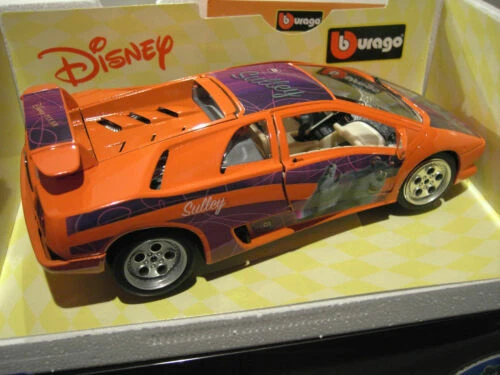 Véhicules miniatures bleus disney