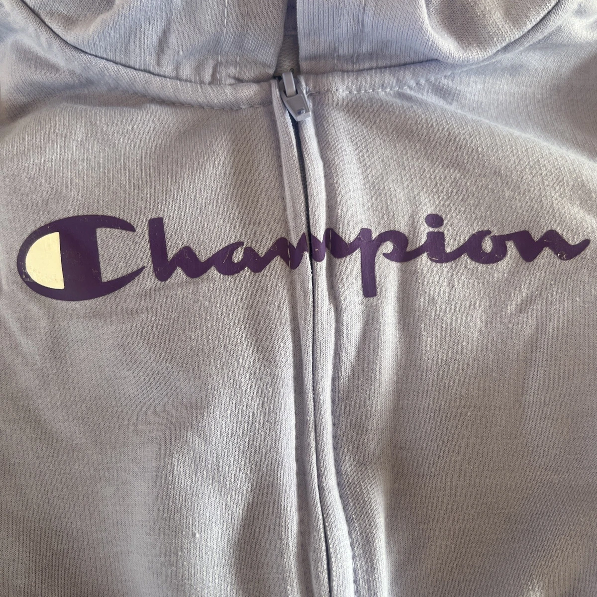 Champion sweater 2025 uo upbox