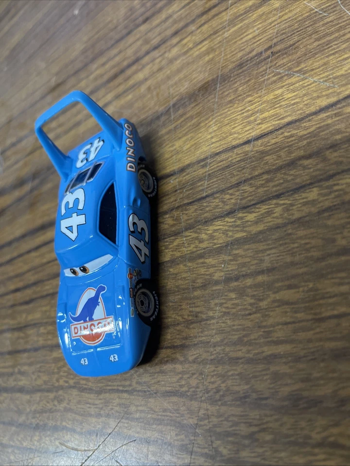 Tomica 迪士尼皮克斯汽车 Dinoco 43 普利茅斯超级鸟收藏品儿童玩具车 — 第 3/4 张图片