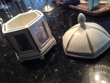 Lenox photo gallery holder with cover beautiful condition