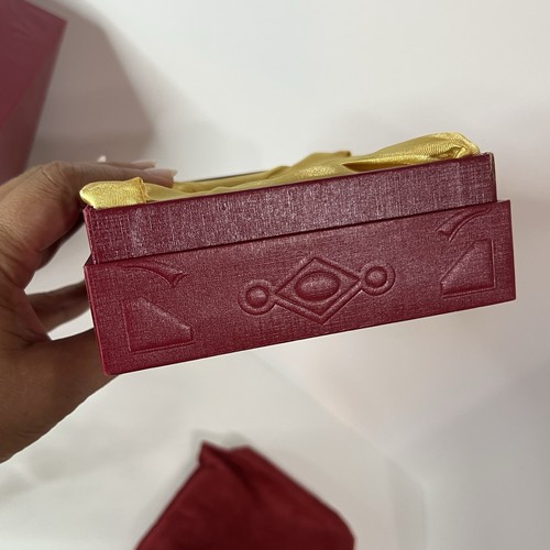 Crown Royal XR Extra Rare WATERLOO Red Bottle w Stopper Red Bag & Decorative Box - Picture 13 of 14