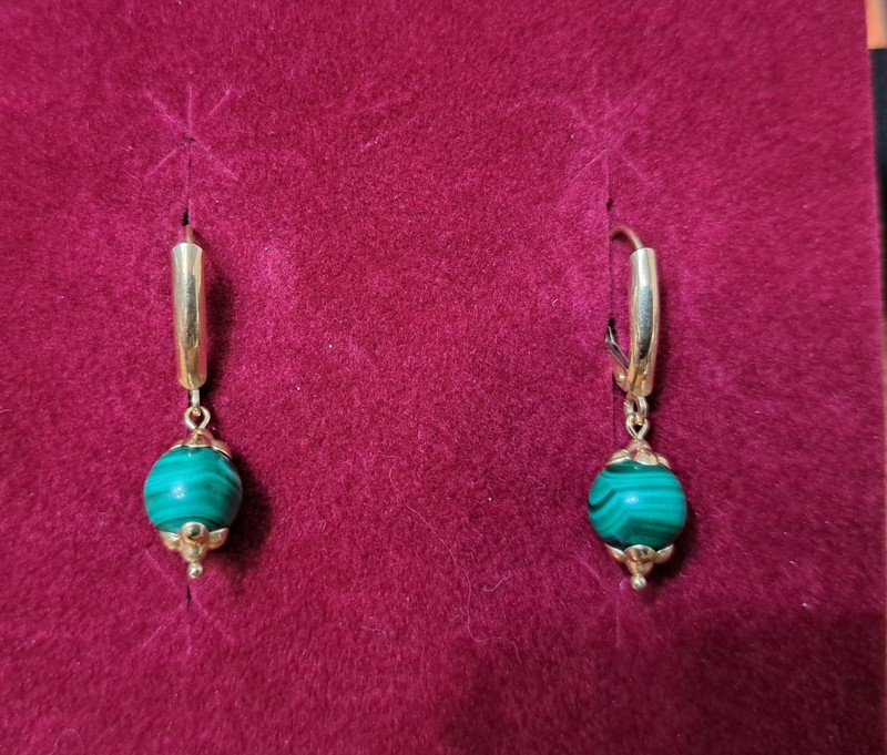 JCM 14kt Yellow Gold Malachite Dangle Ball Drop Earrings 3 Gram Total Weigh 2.92