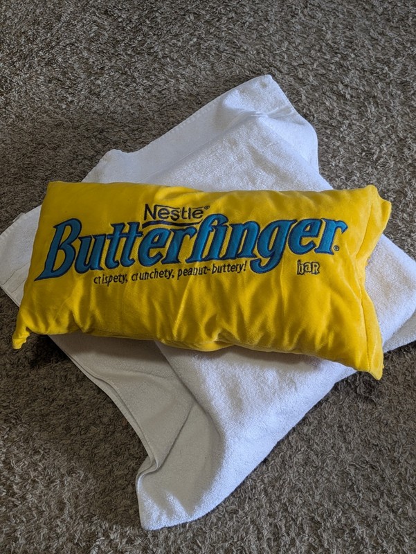 VTG RETIRED BUTTERFINGER BAR PROMO YELLOW BLUE PLUSH CANDY SOFT KIDS PILLOW - NR