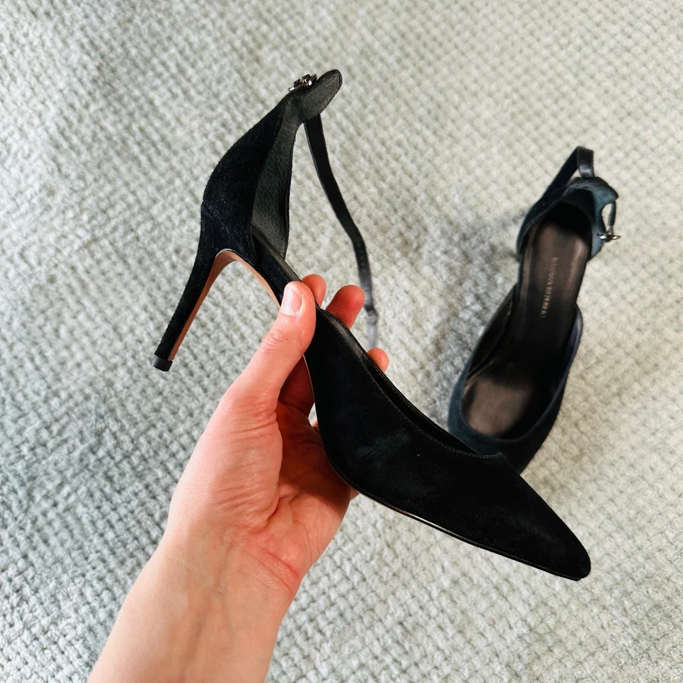 Tacón clásico Banana Republic de terciopelo negro con tiras en punta para mujer 9,5 Foto 3 de 4