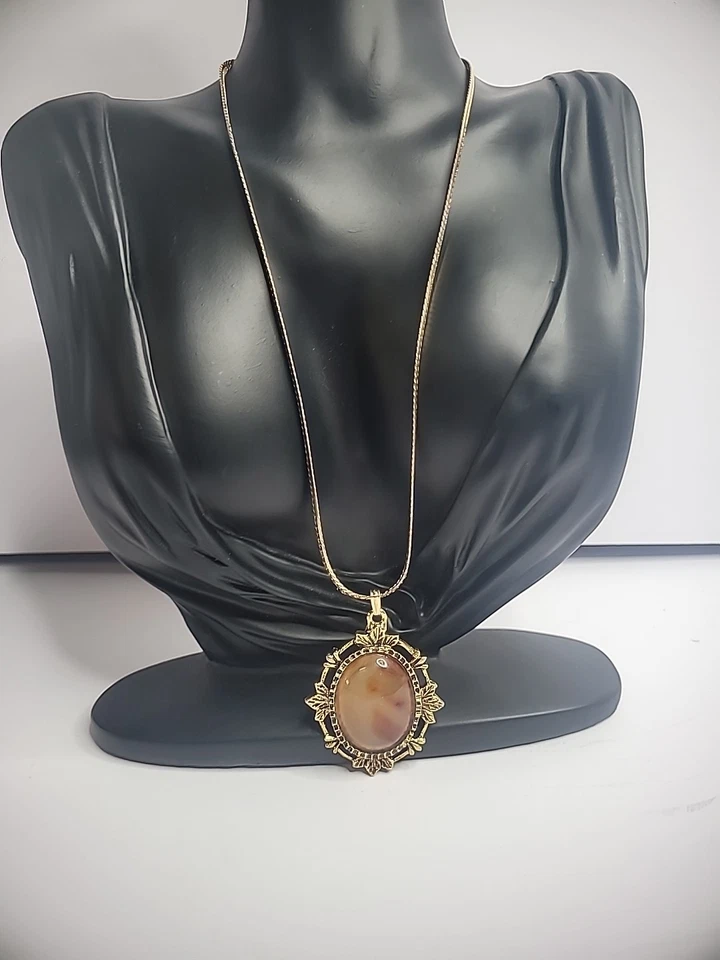 Colgante Vintage Tono Dorado Tono Dorado Naranja Piedra Roja Joyería Disfraz Foto 2 de 4