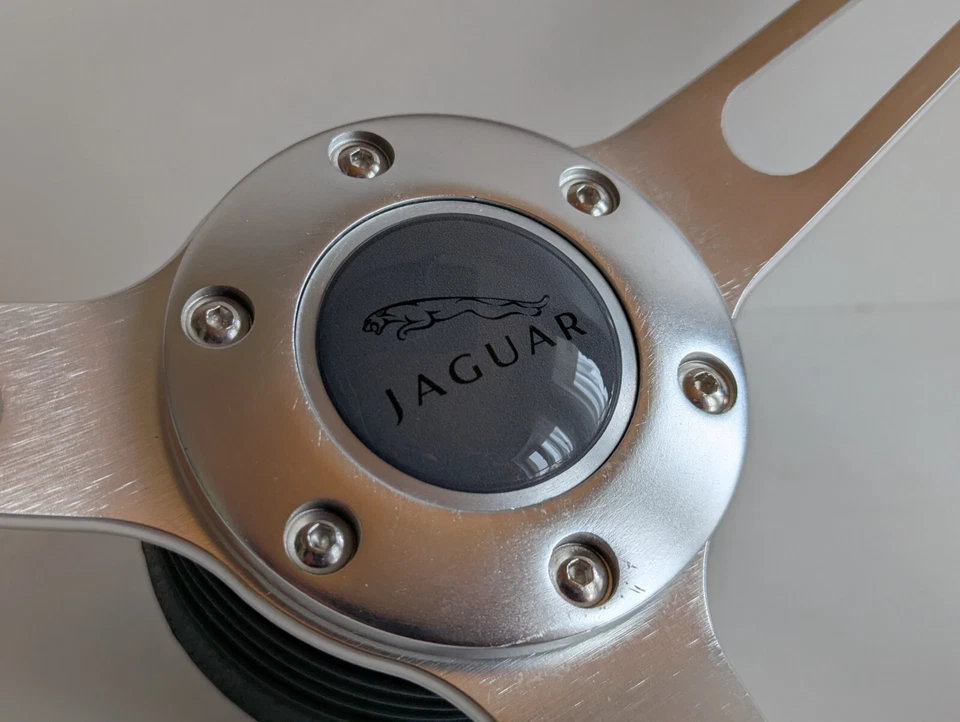 Volante apto para Jaguar madera usada 15 pulgadas vintage XJ6 1987-1989 Foto 3 de 4