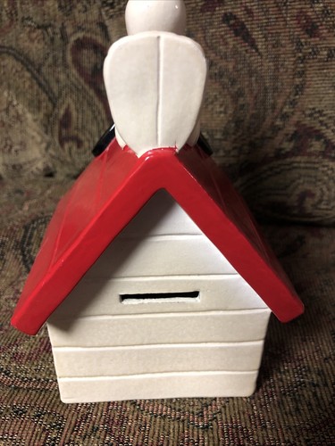 Vintage 1970 Snoopy Peanuts Ceramic Figural Doghouse Coin Bank United Feature - Picture 3 of 7