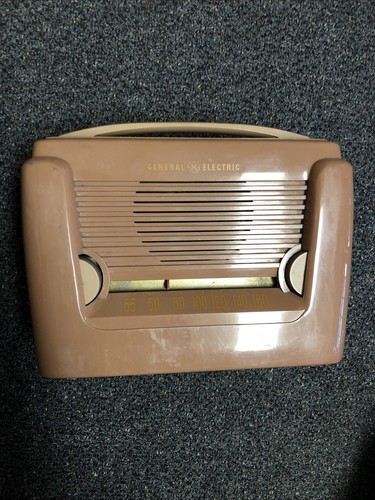 Vintage General Electric Radio Untested