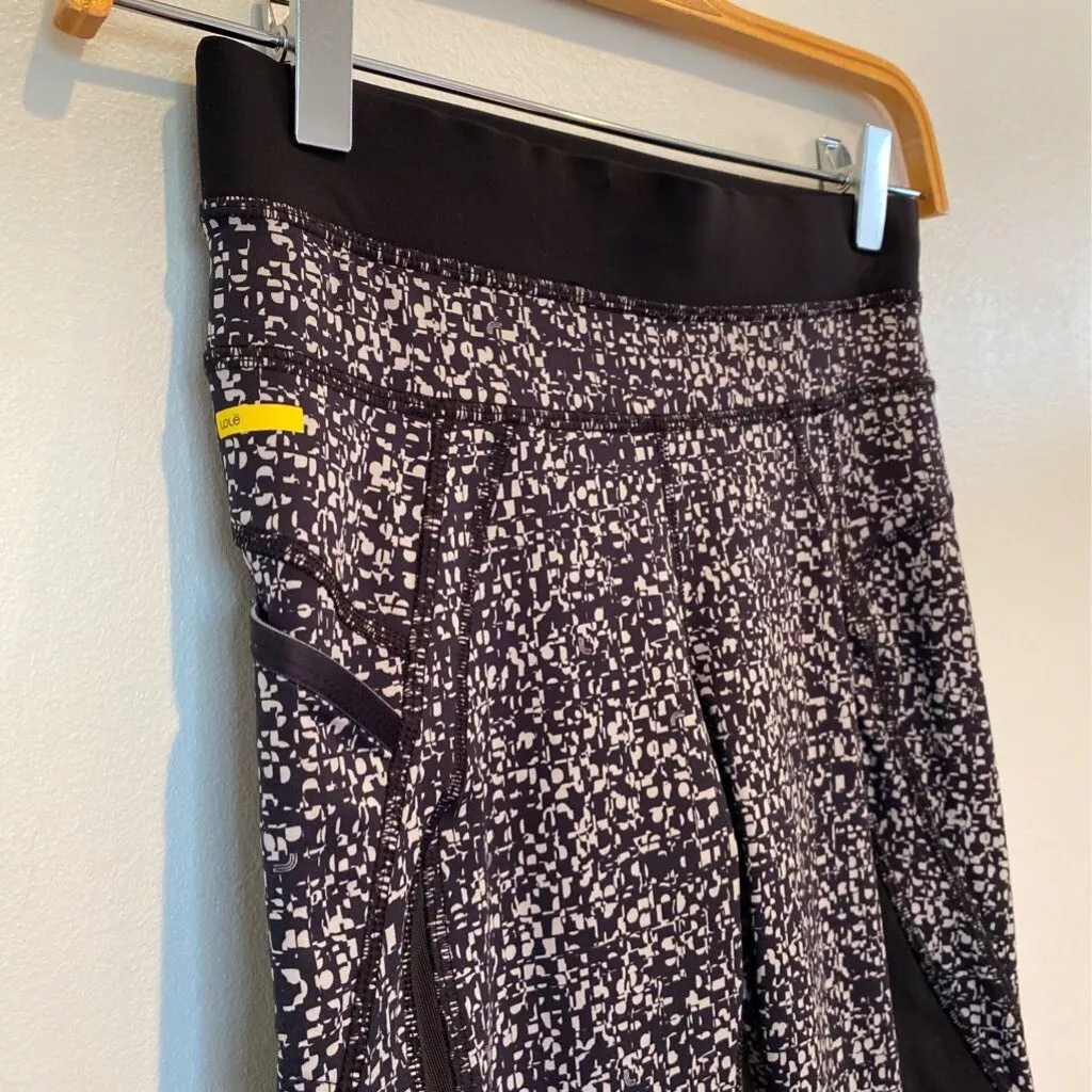 lole jogger abstract mesh stretch wicking leggings