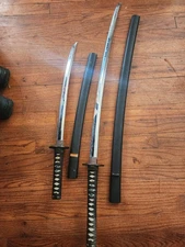 2 Japanese Style Swords, Nodachi, Tachi 