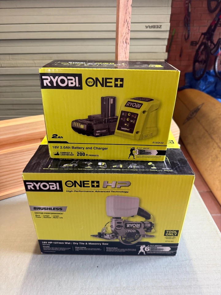RYOBI ONE+ HP 18V Cordless Handheld Wet/Dry Masonry Tile Saw (the complete kit) - image 4 of 4