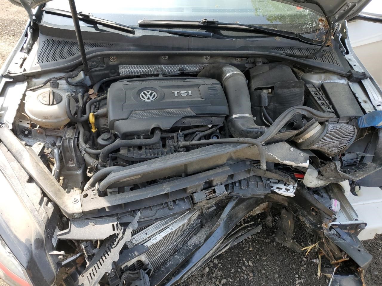 Used Right Windshield fits: 2017 Volkswagen Golf gti pillar Right Grade A