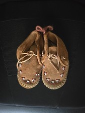 Vintage 1950s Child Moccasins Suede w/ Decorative Beads
