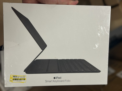 Apple Smart Keyboard for iPad Pro 13 inch (M4 & M5) Black - SEALED
