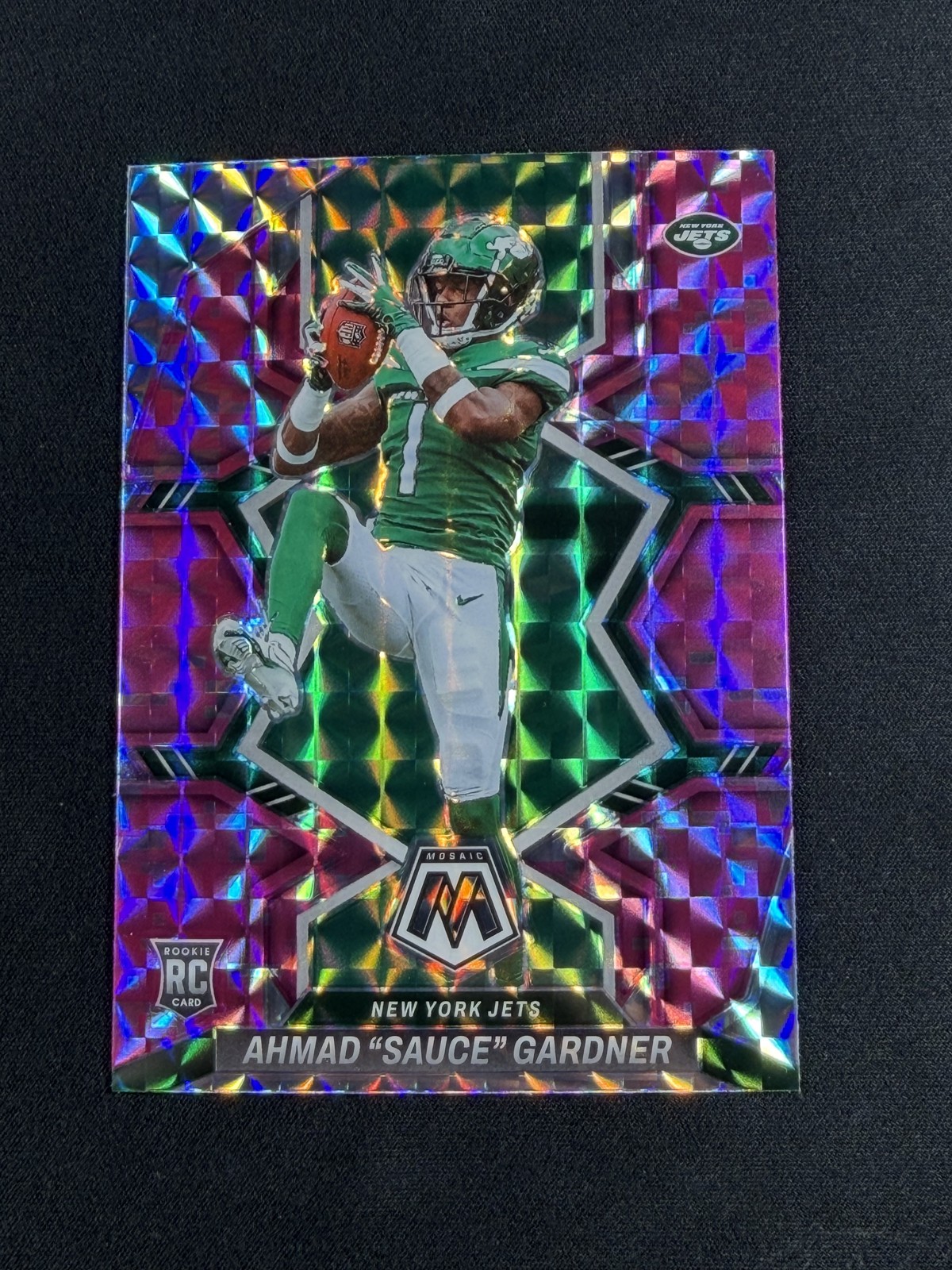 2022 Panini Mosaic - Rookies Ahmad Gardner #335 Camo Pink Mosaic Prizm (RC)
