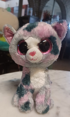 Ty Beanie Baby Lindi the Cat About 6'' Tall