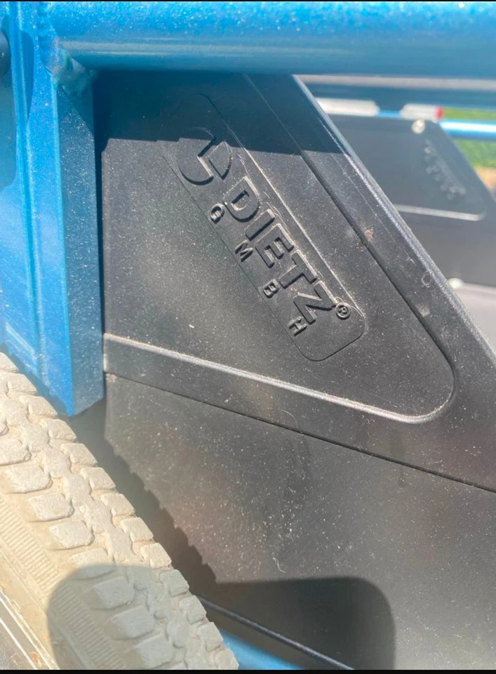 Gelöscht·Elektrorollstuhl Dietz mit Alber E-Fix Antrieb 电动轮椅