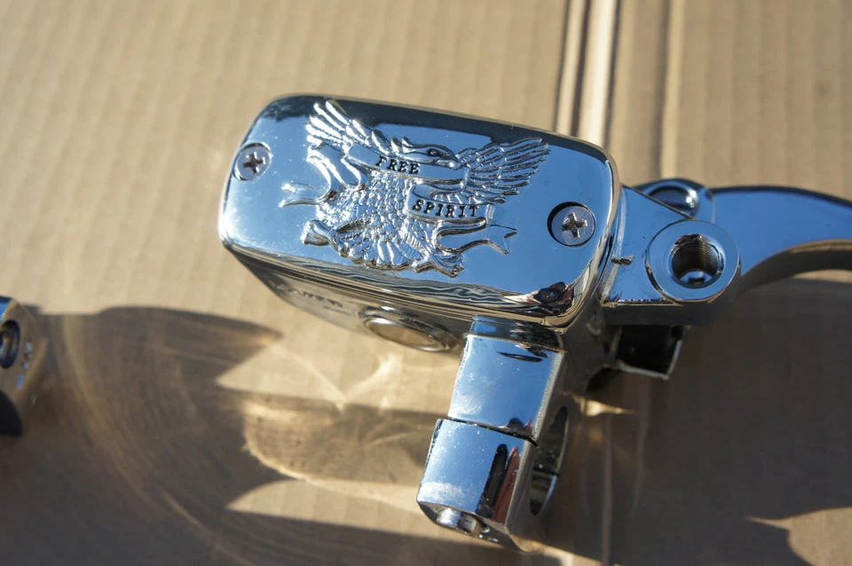 Skull Chrome BRAKE MASTER CYLINDER and Clutch Perch Lever Set fit 1" handle bar - Image 2 of 4