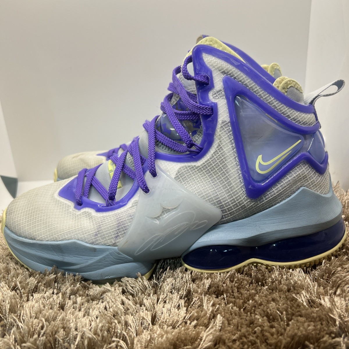 Nike Lebron XlX 19 Aura Citron Youth As. 6.5Y DD0418-412 | eBay