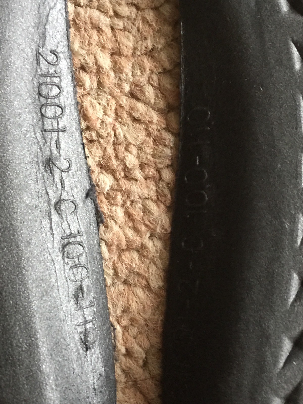 Pre Owned Authentic Adidas Yeezy Boost 350 V1 PIRATE BLACK UK 10 image 3