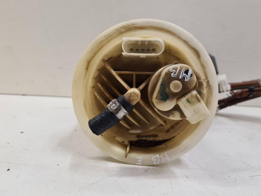 Mercedes-Benz E W211 2006 in tank fuel pump level sender  