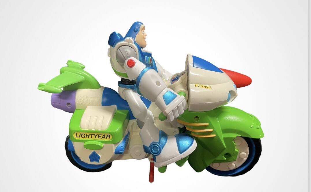 Disney Pixar 2006 Buzz Lightyear & Motorcycle 62721A Hasbro