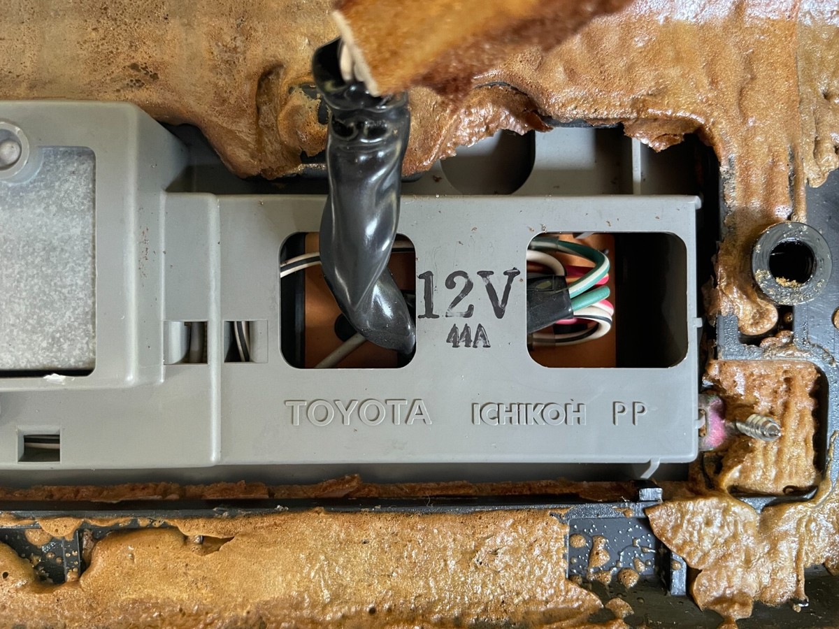 Toyota Land Cruiser 80 series FJ80 FZJ80 Altimeter and Compass