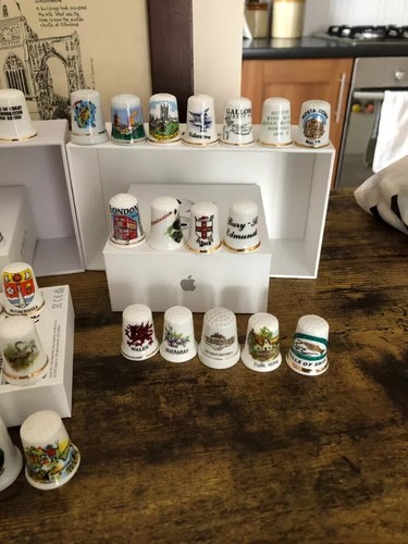 Thimbles x 135 Places UK & Abroad Fine Bone China Various Makers Nice condition - 第 4/10 張圖片