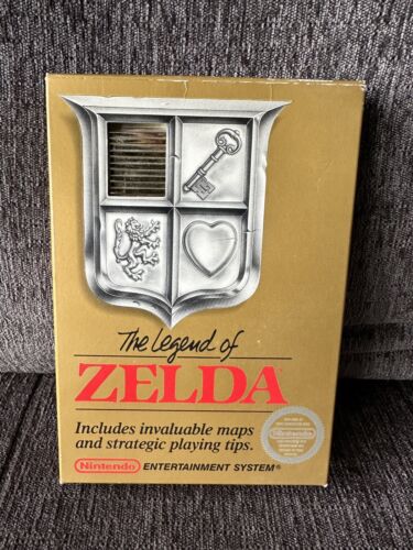 The Legend of Zelda (Nintendo NES, 1987), Complete CIB Includes Map Insert - Zdjęcie 1 z 13