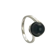 Sterling Silver Black Onyx Solitaire Ring