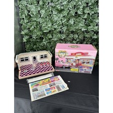 1988 Dixie  s Diner Original Play Set with DIXIE Doll 1700 Tyco COMPLETE