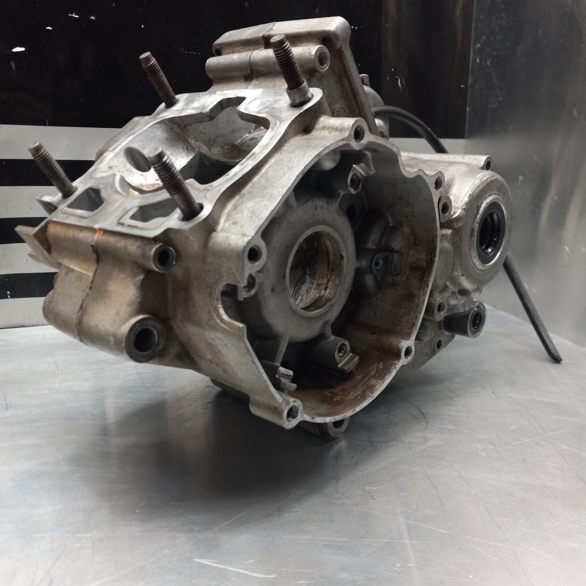 2002 Yamaha Yz125 Crankcase Left Right Crank Case 02-04 YZ
