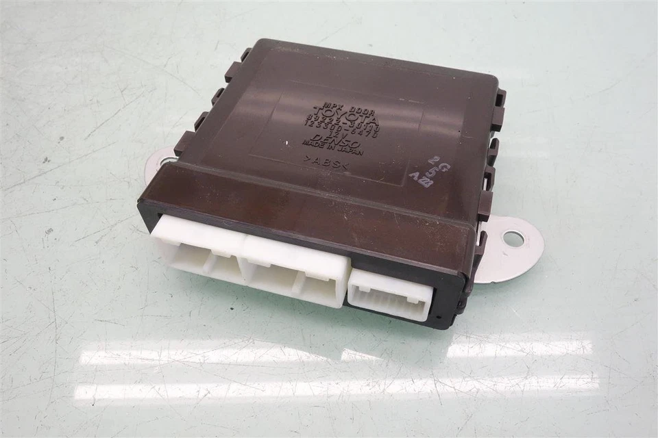 Computador multiplex driver frontal Lexus Gs300 2006 89222-30110 - Imagem 4 de 4