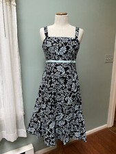 R & K Size 8 Sleeveless Dress Black and Baby Blue Floral Fit&Flare Midi 34" Bust
