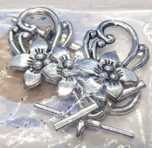 Lot of 12 Clasp & Toggle Sets Westrim Crafts (4) / Blue Moon Beads (8) Jewelry - Picture 12 of 21