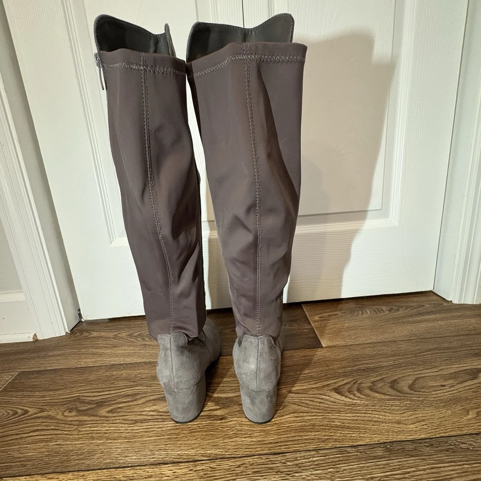 Dream Pairs Taupe Knee High Faux Suede Boots Women’s 8.5 Neutral Fall Winter - Image 3 of 4