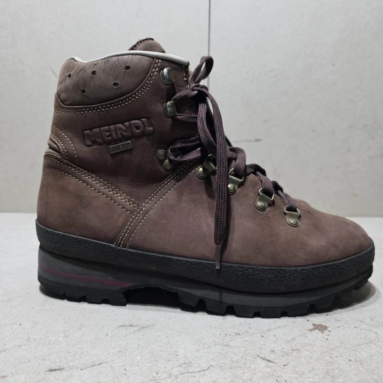MEINDL BHUTAN MF SYSTEM WOMEN'S LEATHER GTX HIKING CAMPING BOOTS BROWN UK7 EU41
Opens in a new windo