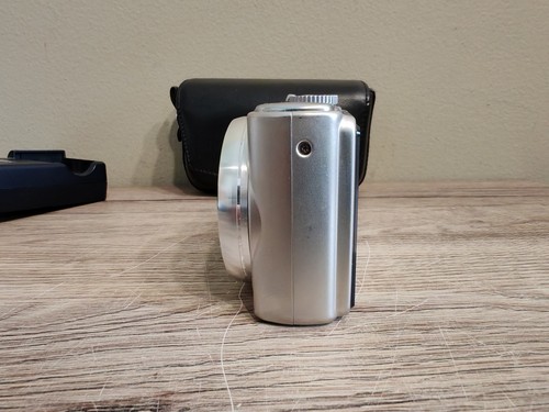Panasonic Lumix DMC-TZ3 7.2MP Silver Digital Camera Case Charger Battery Issue? - Picture 3 of 17