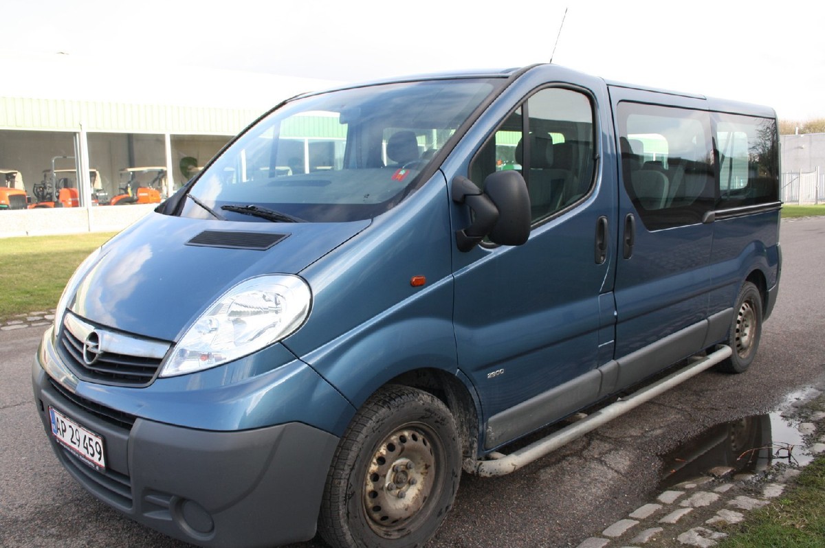 Opel vivaro a