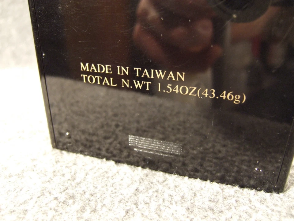 Neiman Marcus eyes cheeks lips palette 1.54 Oz (43.46g) Dior ? St. Laurent ? NEW - Imagem 3 de 4