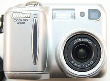 Nikon CoolPix 4300 4MP Compact Digital Camera Silver With Case