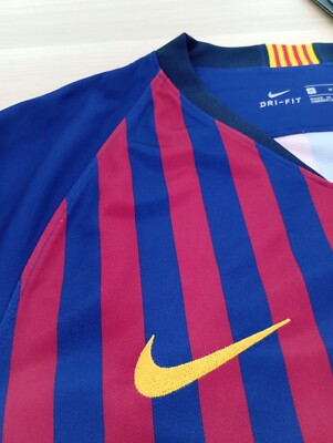 Nike Barcelona 18/19 Iniesta 8 Home Stadium Jersey (US M Size